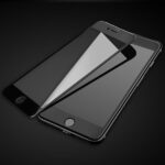 5D juodas apsauginis ekrano stikliukas Apple iPhone 7 Plus / 8 Plus ant telefono ekrano juodos spalvos