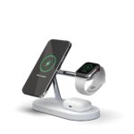 Balta pakrovimo stotelė TECH-PROTECT A12 3IN1 MAGNETIC MAGSAFE su telefonu, išmaniuoju laikrodžiu ir ausinėmis kraunama kartu