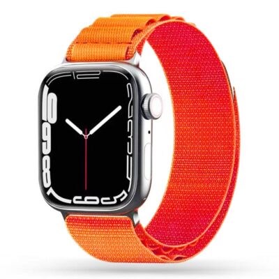Oranžinės spalvos apyrankė Apple Watch su nailonine tekstūra