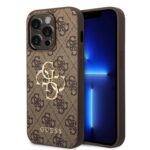 Rudas originalus dėklas Guess PU 4G Metal Logo telefonui Apple iPhone 15 Pro Max su auksiniu metaliniu logotipu ir monograma