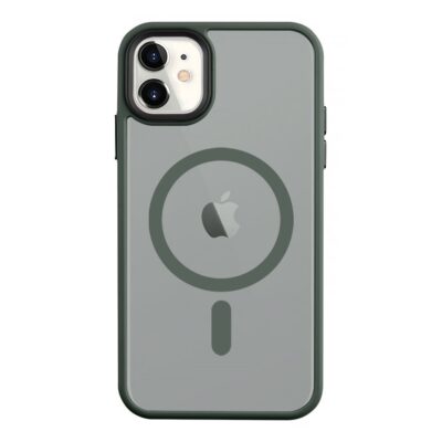 Žalias dėklas Apple Iphone 11 Tactical MagForce Hyperstealth iš šono su matomu kamerų apsaugos rėmeliu ir magnetiniu ženkliuku.