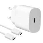 Baltas buitinis pakrovėjas EP-TA800EWE su USB-C į USB-C laidu šalia