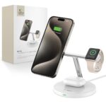 Baltas belaidis pakrovėjas TECH-PROTECT QI15W-A35 3IN1 MAGNETIC MAGSAFE su įjungtu telefonu ir laikrodžiu