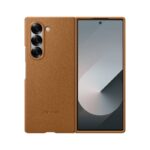 Rudas originalus dėklas EF-VF956PAE KindSuit Cover telefonui Samsung Galaxy Z Fold 6 atverstas su matomu ekranu ir triguba kamera
