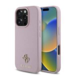 Rausvas dėklas Apple Iphone 16 Pro su Guess logotipu ir metaliniu dekoratyviniu elementu