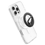 Juodas telefono žiedas SPIGEN DUAL POP MAG MAGSAFE PHONE RING ant skaidrios telefono dėklo su trimis kameromis