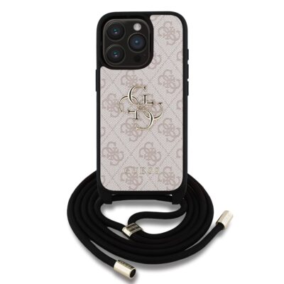 Rausvas originalus dėklas Guess PU 4G Metal Logo Crossbody Strap telefonui Apple iPhone 15 Pro su stilizuotu logotipu ir juodu dirželiu