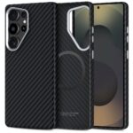 Juodas sidabrinis deklas Samsung Galaxy S25 Ultra Tech-Protect Ion Carbon Magsafe su anglies pluošto tekstūra ir sidabriniu kameros apvadu