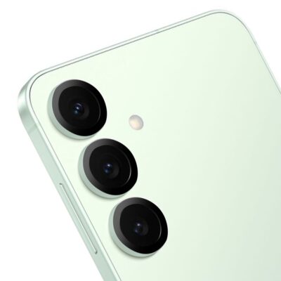 Mėtos spalvos apsauginis stiklas galiniai kamerai Samsung Galaxy S25 su trimis objektyvais