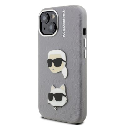 Pilkas originalus deklas Karl Lagerfeld Grained PU KCH Heads Apple iPhone 15 su dviem lygiais figuromis ir tekstu