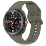 Žalia silikoninė apyrankė Samsung Galaxy Watch 8 Classic 40 44 46 MM Tech-Protect Silicone aplikuota oranžiniais akcentais