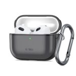 Juodas matinis dėklas Apple Airpods Pro 3 Tech-Protect Magmat su metaliniu karabinu ir baltomis ausinėmis