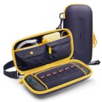 tamsiai melynas deklas nintendo switch 2 spigen nano pop pro pouch su geltonomis apvadais ir vidiniais skyreliais