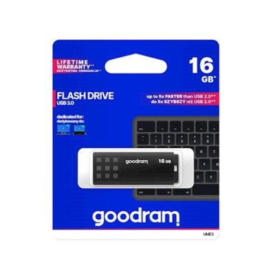 Atmintinė Goodram UME3 16GB USB 3.0 juodos ir baltos spalvos su USB 3.0 jungtimi mėlyname pakuotės fone