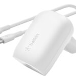 Baltas įkroviklis buitinis Belkin Boost Charge USB-C PD 3.0 PPS 30W su USB-C to USB-C kabeliu