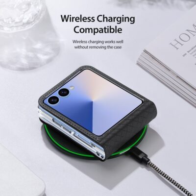 Juodas dėklas Samsung Galaxy F751 Z Flip 7 su raštuota tekstūra, suderinamas su belaidžiu įkrovimu