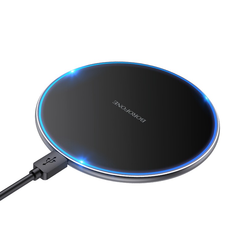 Juodas įkroviklis belaidis Borofone BQ3 Pro 15W Juodas įkroviklis belaidis Borofone BQ3 Pro 15W su mėlyna apvadu ir USB jungtimi
