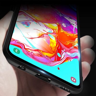 Juodos spalvos dėklas Samsung Galaxy A705 A70, apsaugantis kraštus ir kampus