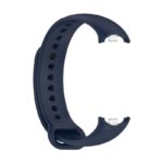 Mėlyna apyrankė Xiaomi Mi Band 8, pagaminta iš lankstaus silikono su skylutėmis reguliavimui