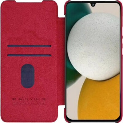 Raudonas atverčiamas dėklas Samsung A546 A54 5G Nillkin Qin Book Leather Case atverstas su matomu telefonų ekranu