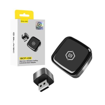 Juodas belaidis CarPlay ir Android Auto adapteris Blavec BCP-03 su USB jungtimi ir blizgia juoda danga
