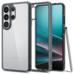 Skaidrus Space crystal deklas Samsung Galaxy S26 Ultra su tamsiu remu, matomi triju kameru moduli ir salia esantis rasiklis