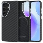 Juodas-sidabrinis dėklas Samsung Galaxy S26 Ultra su anglies rašto dizainu, matomi MagSafe žiedai.