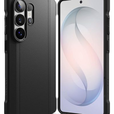 Juodas dėklas Samsung Galaxy S26 Ultra Ringke Onyx Alfa, matomas telefono galas ir ekranas