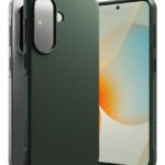 Žalias dėklas Samsung Galaxy A57 5G su tekstūruotu paviršiumi, matoma kamera išpjova nugaroje