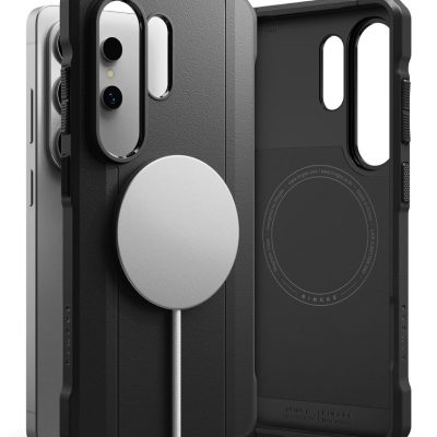 Juodas dėklas Samsung Galaxy S26 Ultra su MagSafe funkcija, matomi du dėklai ir magnetas