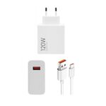 Baltas Xiaomi HyperCharge 120W USB-A įkroviklis su USB-A ir USB-C kabeliais, matomas 120W ženklinimas
