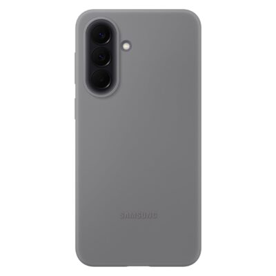 Pilkas silikoninis dėklas Samsung Galaxy A57 5G, matomas iškilęs kameros blokas su trimis objektyvais ir LED blykstė