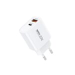 Baltas įkroviklis Remax RP-U120 su USB-C ir USB-A jungtimis.