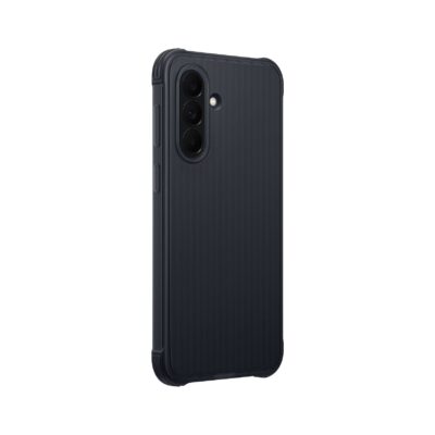 Juodas originalus dėklas Samsung Galaxy A37 Rugged Cover EF-RA376CBE, matoma nugaros dalis su trimis kameros lęšiais